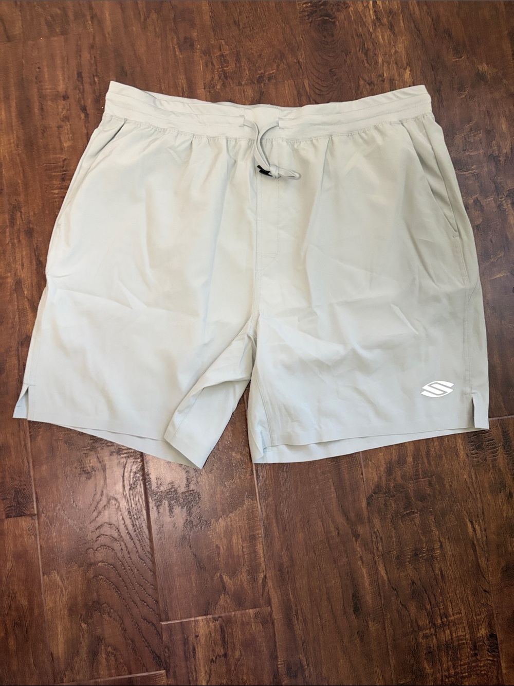 Selkirk Men's Light Gray Active Drawstring Shorts